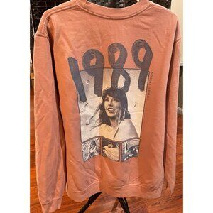 TAYLOR SWIFT 1989 CREW NECK PINK SZ LARGE